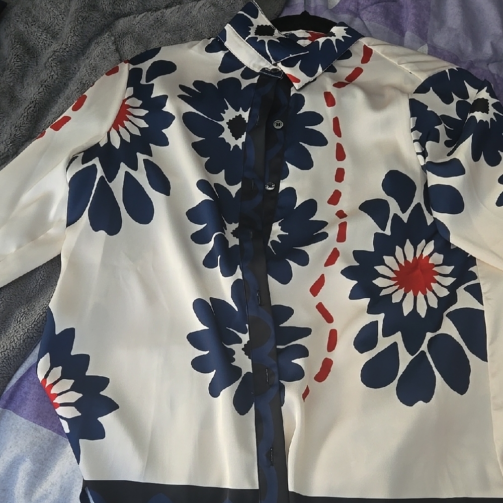 Floral Button-Up Blouse in Navy and Red